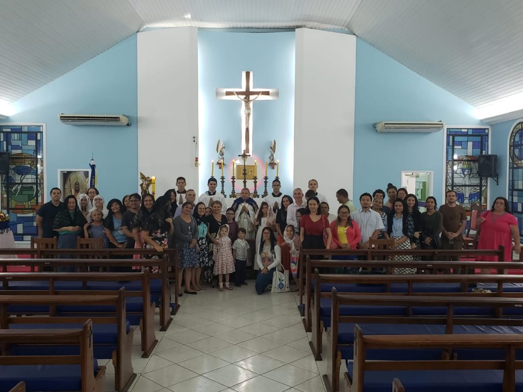 Procissão de Nossa Senhora de Fátima e Imposição de Escapulários